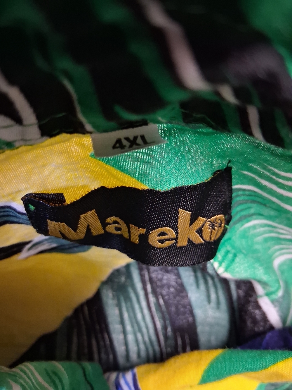 Tropical Floral Short-Sleeve Button-Down Shirt - Yellow - Picture 5 of 5